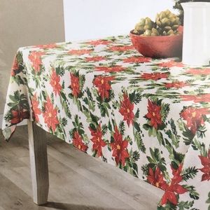 Holiday Home Pointsettia Tablecloth